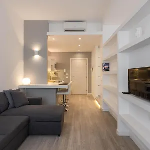 Ai Leoni Apartment