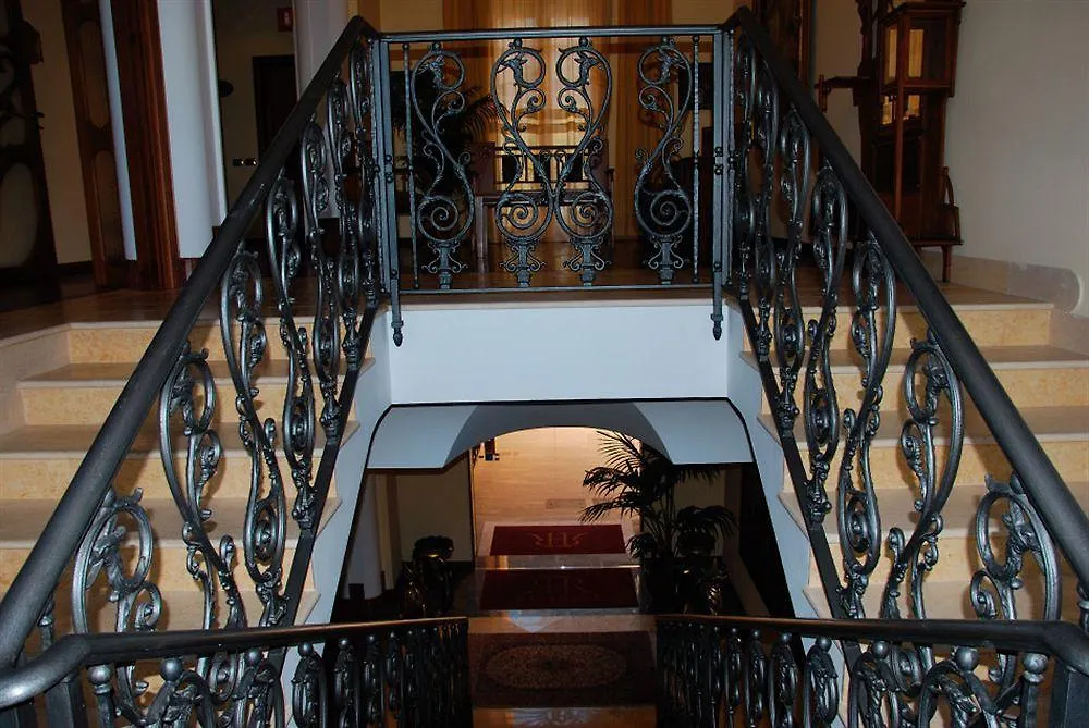 Hotel Giardino Inglese Палермо